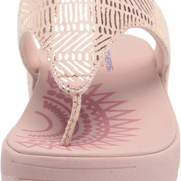 NWT Sketchers plush sandal - Picture 7 of 7